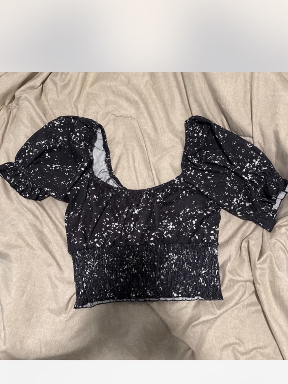 Women's Black Puff Sleeve Smocked Crop Top with White Speckle Print